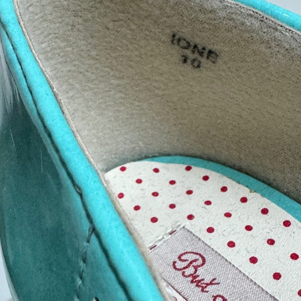 Retro Rockabilly BAIT Teal Mint Cream Wingtip T-Strap Pumps Size 10 Pin-up Retro